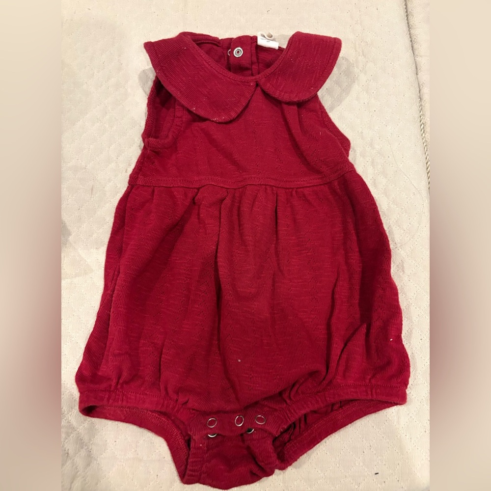 kate quinn sleeveless peter pan bubble | rhubarb | organic cotton pointelle 6-12